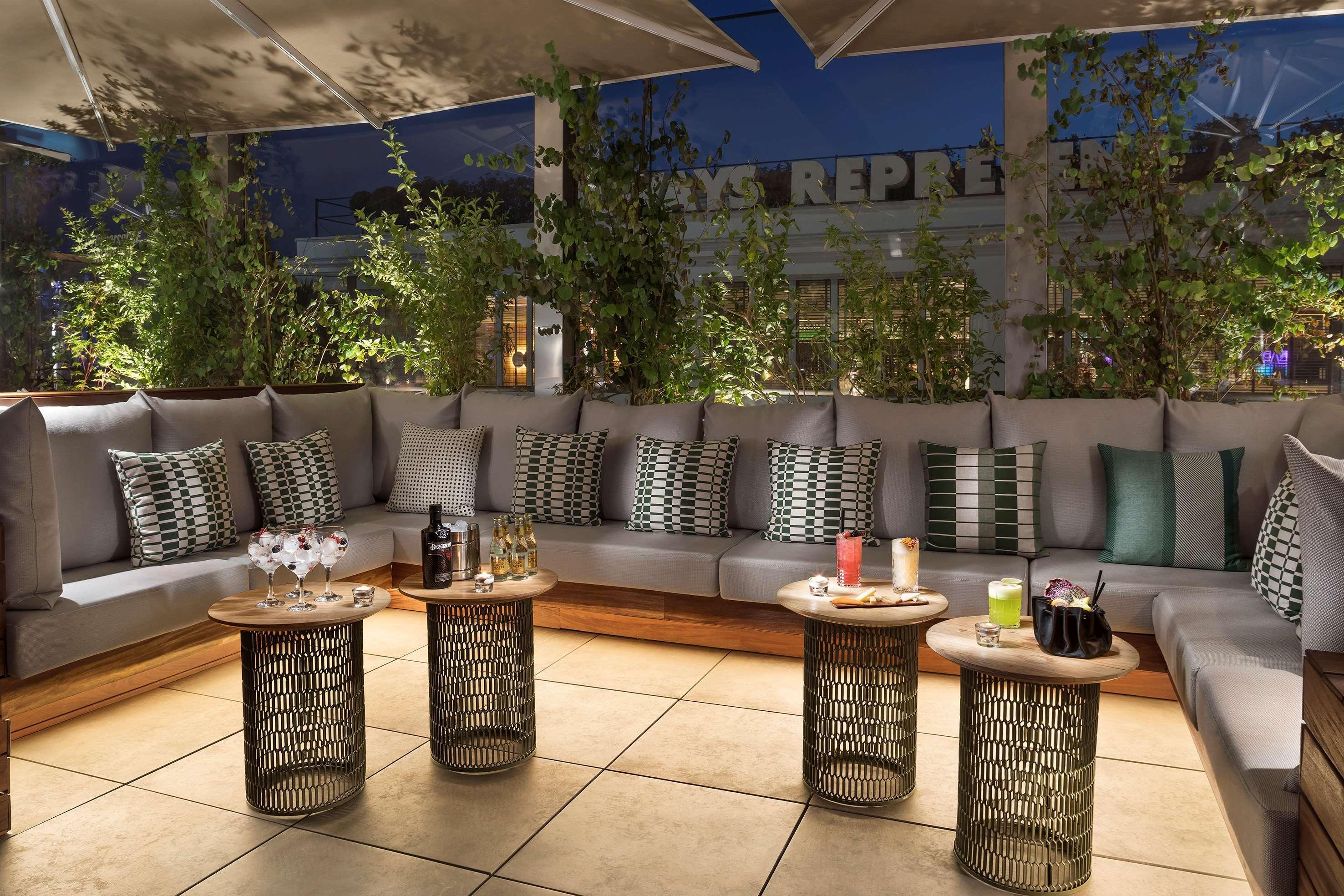 Hotel ME Madrid Reina Victoria by Meliá Exteriér fotografie